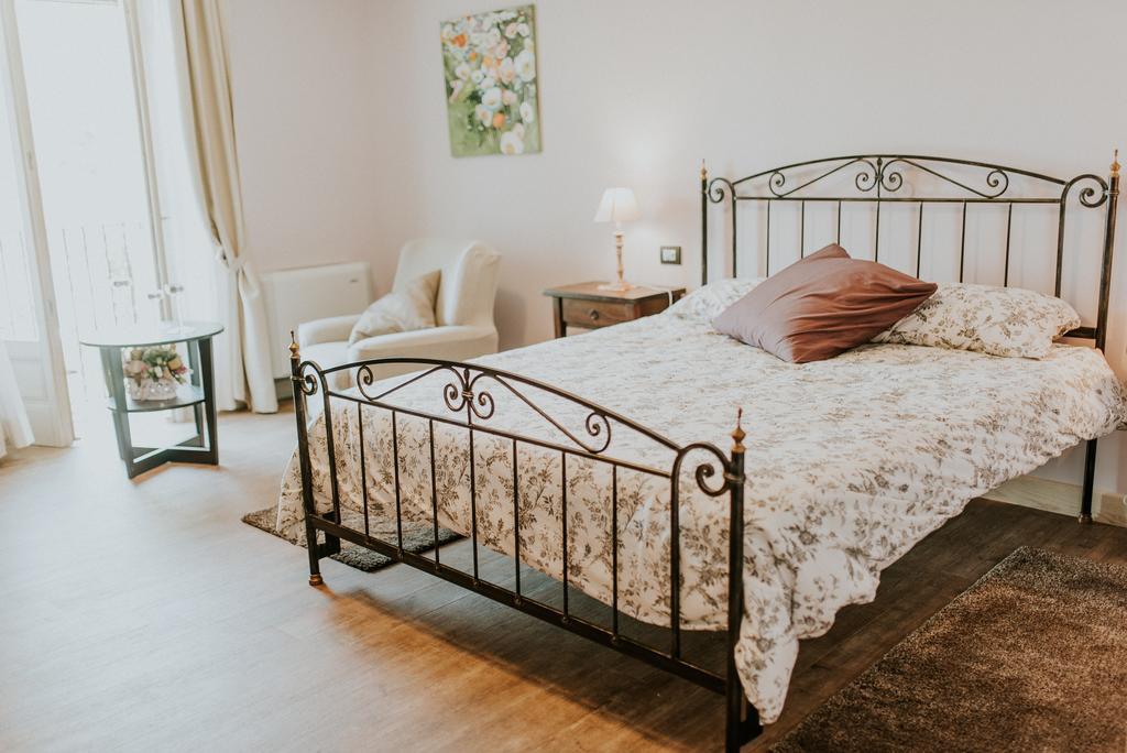 Il Casale Bedrooms Posta Fibreno Eksteriør billede